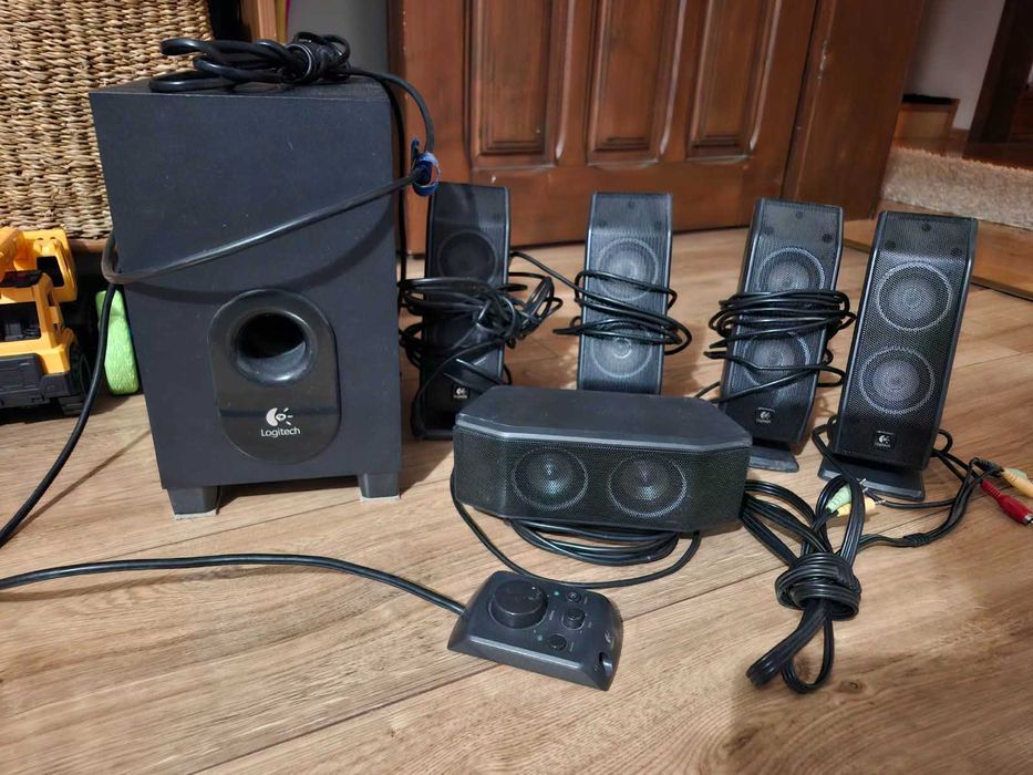 Kino domowe Logitech