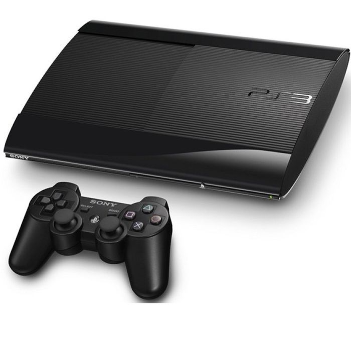 Soni PS 3 HDD-500GB, загруженно 28 игр, 4 джойстика, два из них оригин