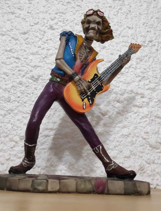 Escultura - Rock Star.