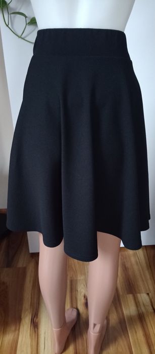Spódnica kloszowa czarna na gumce rozmiar 5 XL