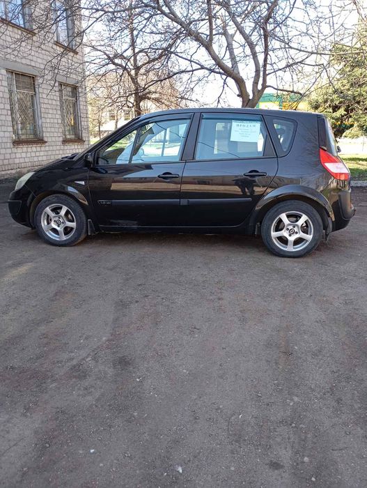 Рено Сценик 2. 
Газ/ бензин.
Пробег 200тыс.
Все