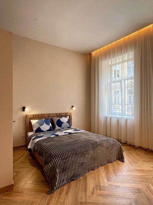 Затишні апартаменти в центрі Львова – вул. Лазнева, 8