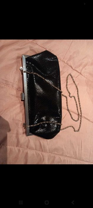 Pochete/Clutch de Toillette, preta, com alça metálica - Accessorize