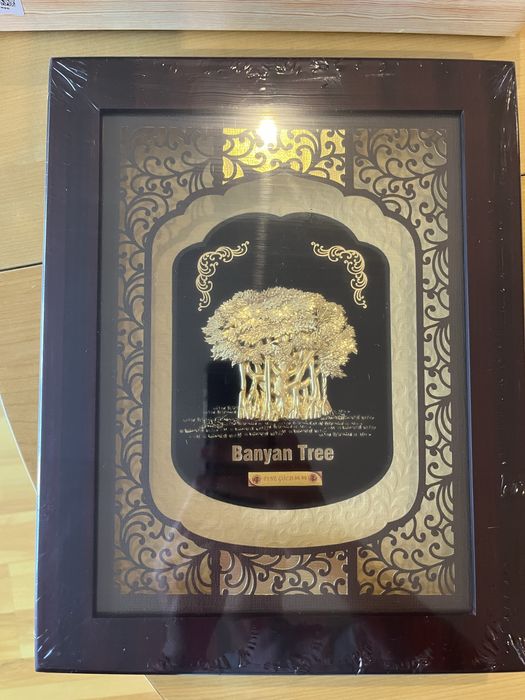Quadro banhado de ouro puro Aarya 24kt Gold Foil Rosewood Frame