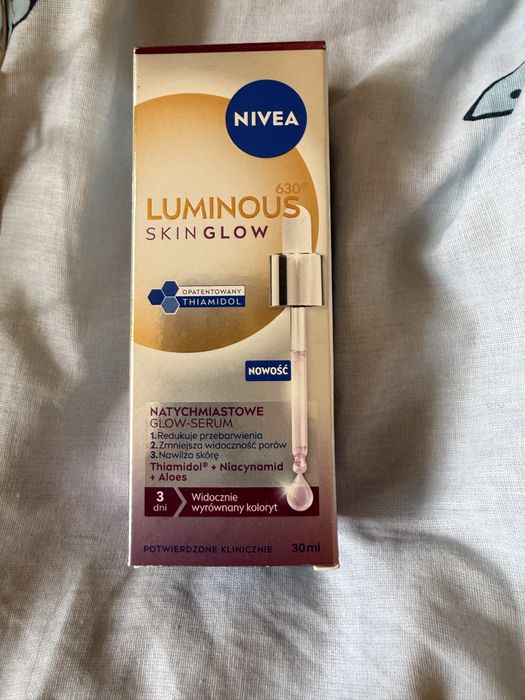 Serum nowe do twarzy roswietlajace  nivea cena ostateczna