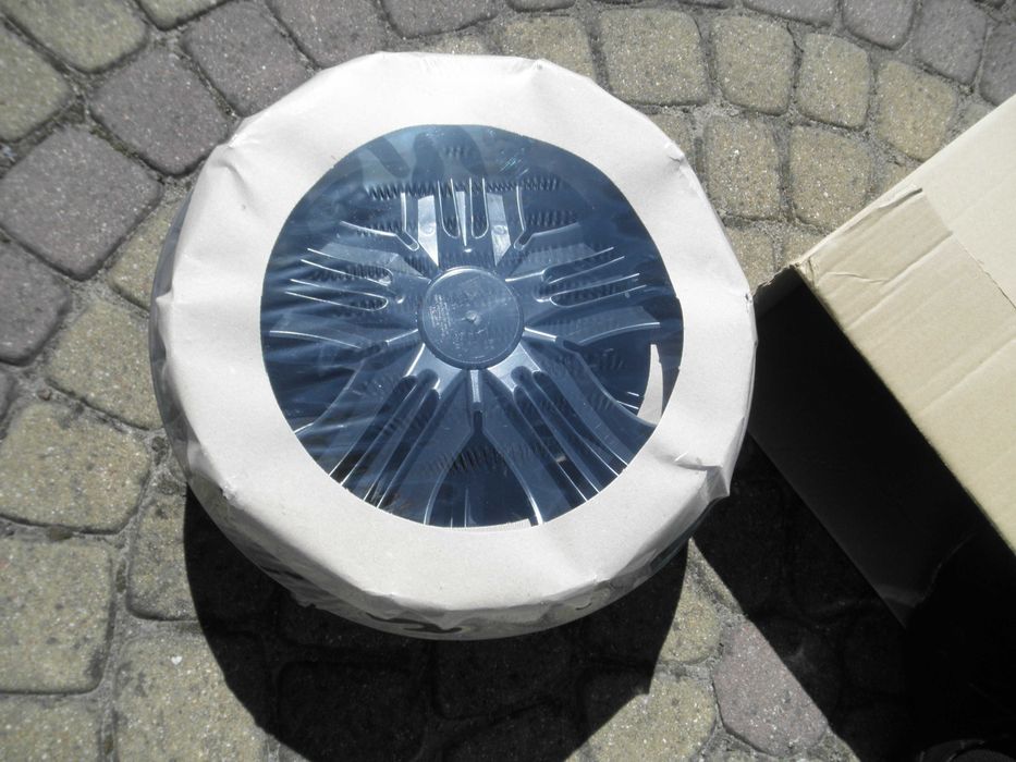 Kołpaki 15" oryginalne JESTIC FUN BLACK- NOWE. Komplet SKODA.