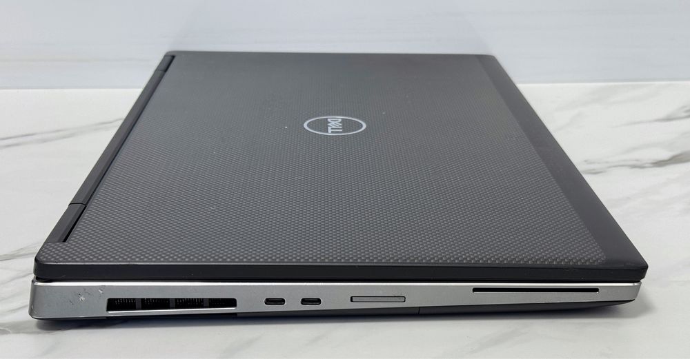 Dell Precision 7730 17.3" FHD IPS|i7-8850H|32GB|510SSD|RADEON WX 4150