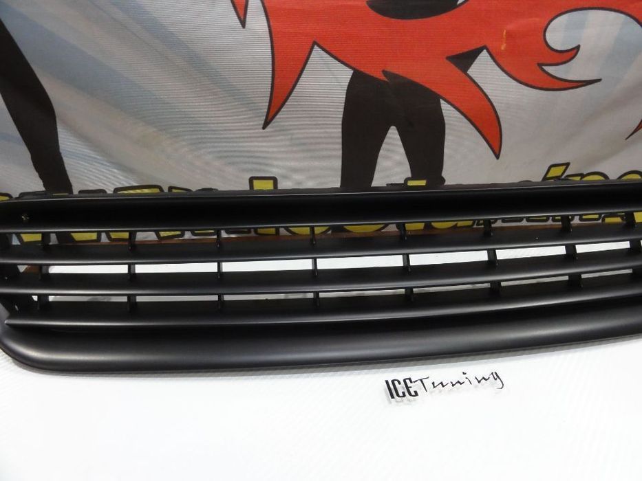 Grelha Frontal Sem Símbolo para Audi A3 8L 01-04 em plástico ABS