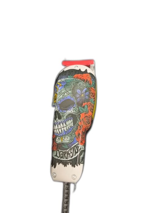 Máquina de corte profissional – design graffiti/caveira (nova)