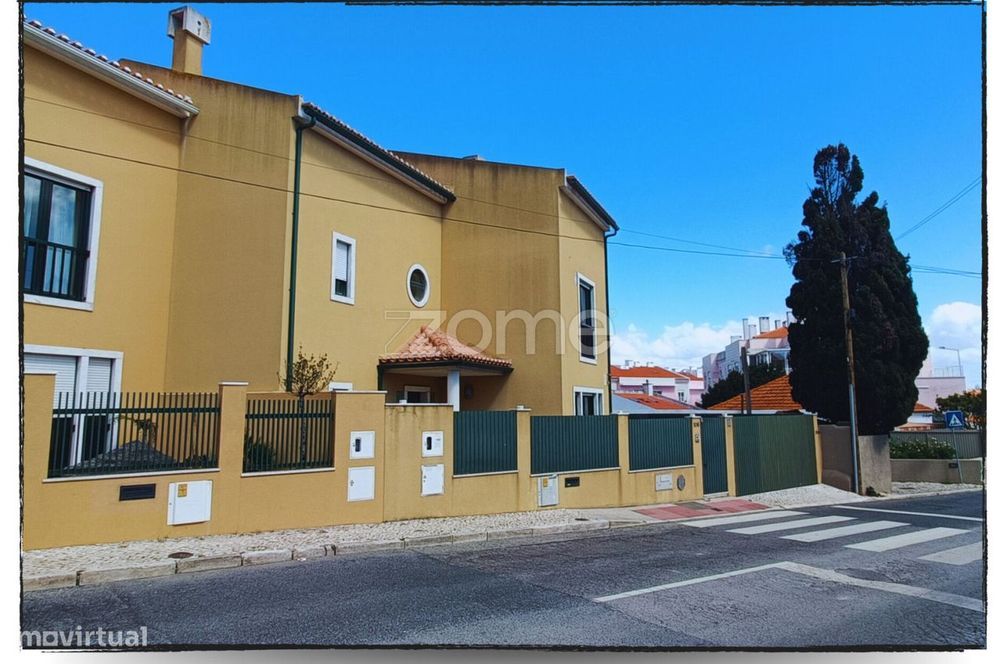Moradia T4+2 em São Domingos de Rana