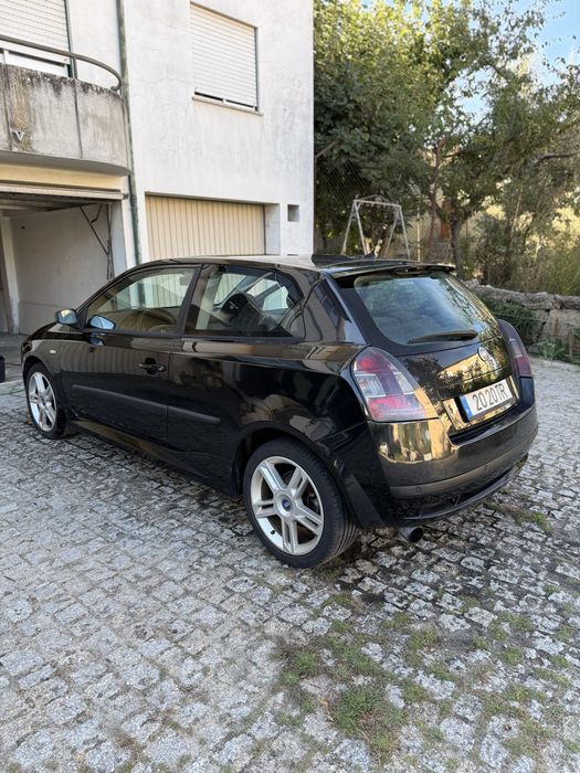 Fiat stilo 1.9 JTD 3p 5 lugares