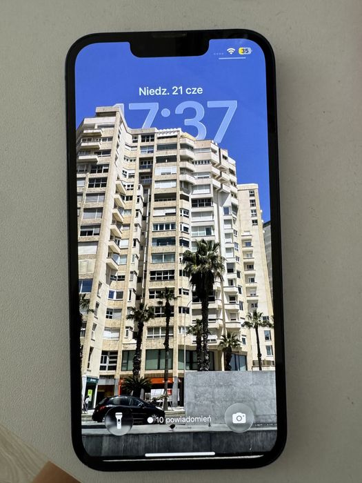 sprzedam iPhone 13