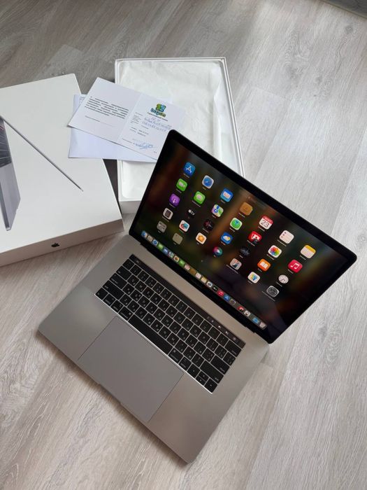 macbook pro 2019 15 - купить ноутбуки Apple - Цена на OLX.ua