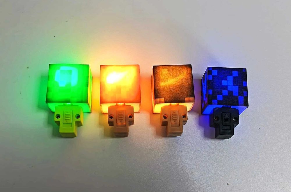 Porta-chaves Minecraft com luz (4 unidades)