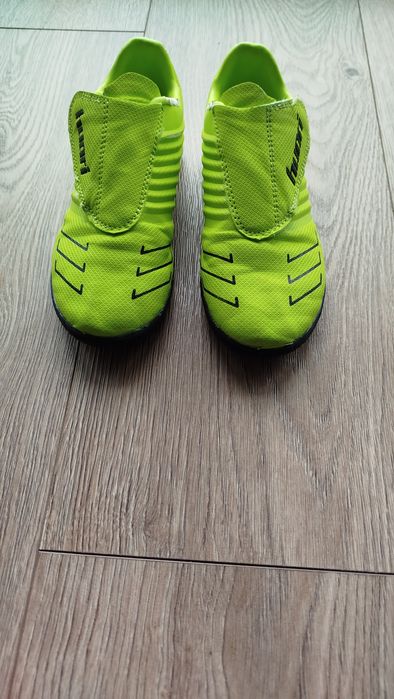 Buty halówki rozmiar 28