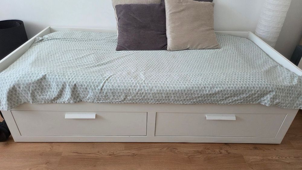 Cama Brimnes usada
