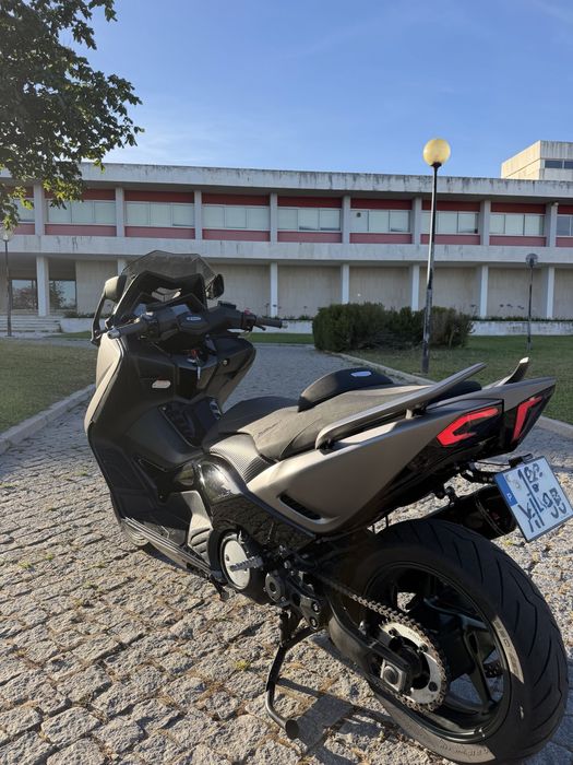Vendo yamnha tmax