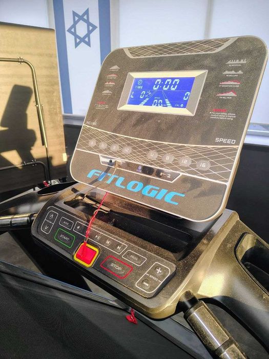 Бігова доріжка FitLogic T16C