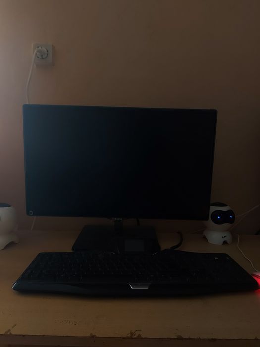 Доброго дня, продам настільний комп'ютер.