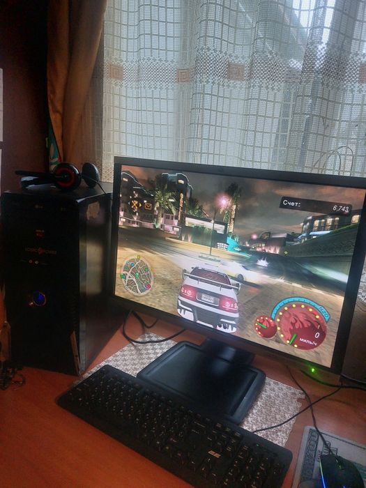 Продам компьютер монитор клавиатуру