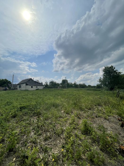 Продам участок під забудову в Киїнці