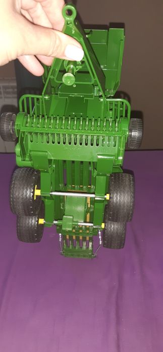 Prasa kostkująca John deere 690