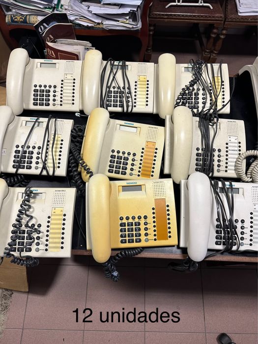 Siemens and Topcom telephones64738132108290122