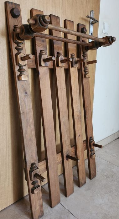 Wieszak naścienny drewniany