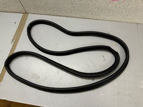 Резинка (уплотнитель) для багажника Lexus IS250 2006 (2-е поколение)