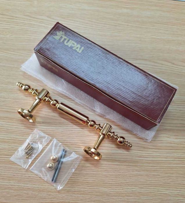 Puxador/Asa para porta- Marca TUPAI - Novo