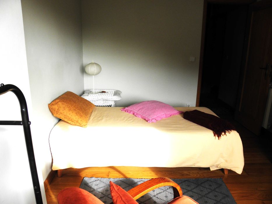 Aluga-se em Viana do Castelo quarto confortável