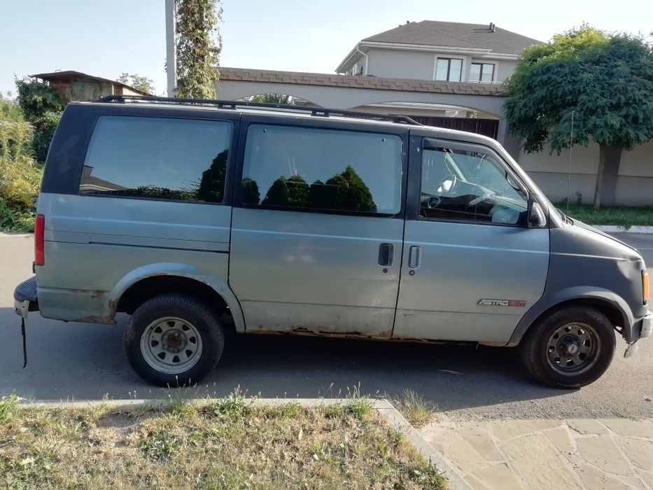 Мінівен пасажирський