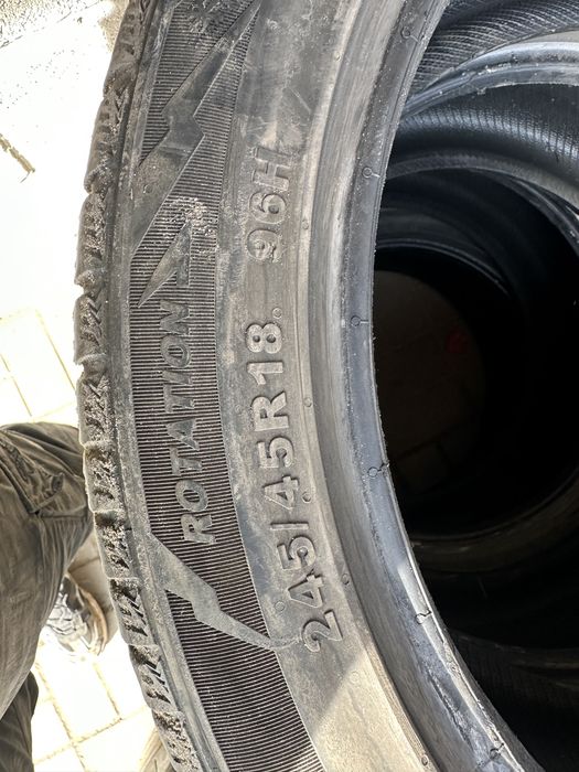 Продам гуму 245/45 R18