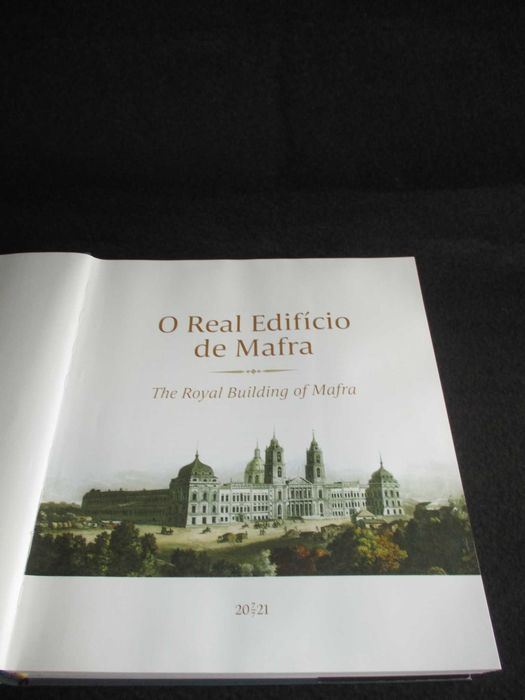 Livro O Real Edifício de Mafra Património Mundial Autografado