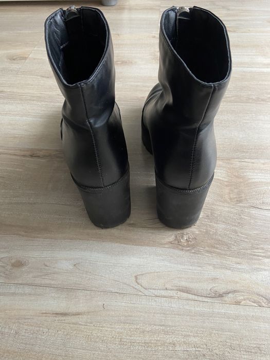 Sprzedam buty półsezonowe