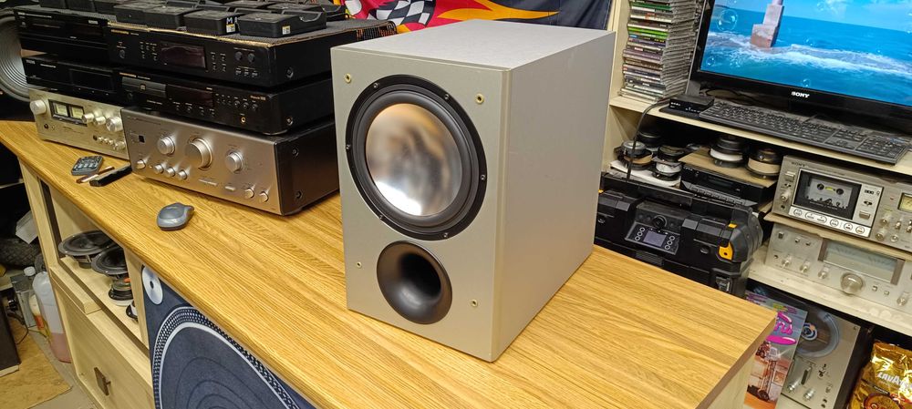 Сабвуфер Elac SUB 111.2 ESP  ( стан !! бас ! )