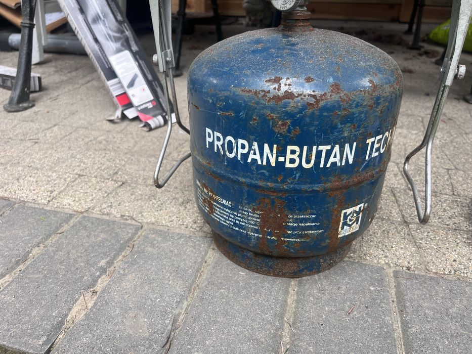 Mam na sprzedasz przenośną kuchenke gazowa