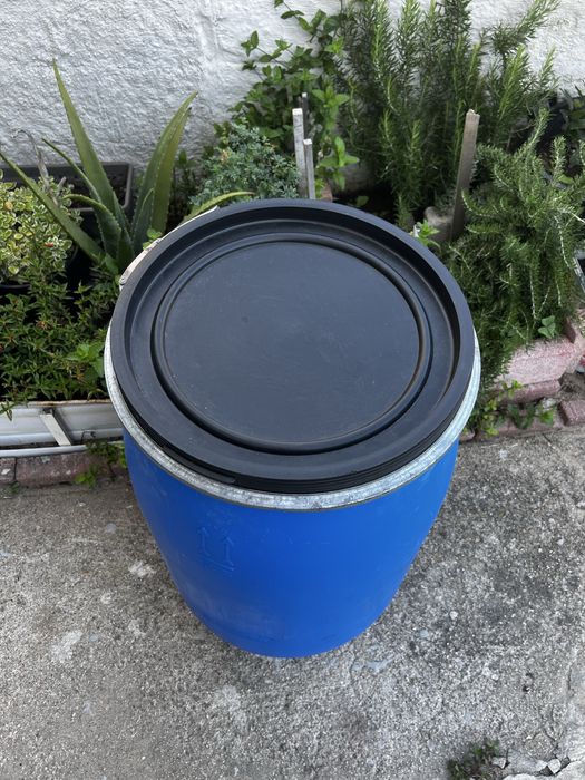 Barril 120L com Tampa