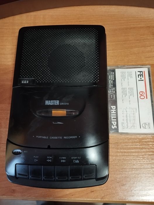 Sprzedam magnetofon vintage.