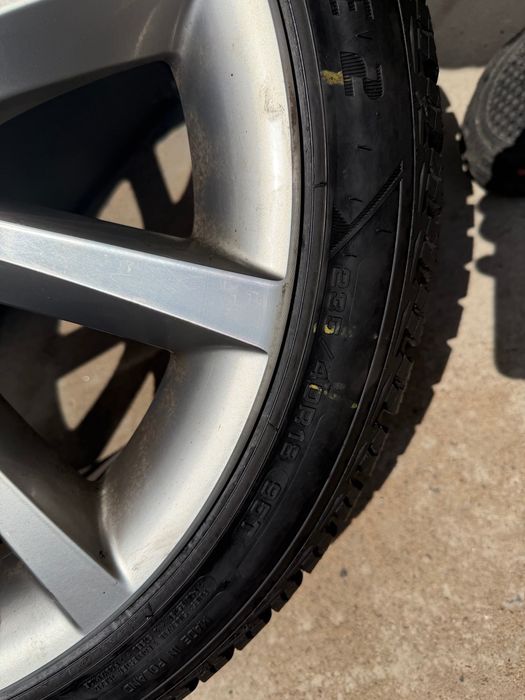 Продам диски r18 с резиной Goodyear Ultragrip Ice 2 Audi Volkswagen Seat Skoda Vag