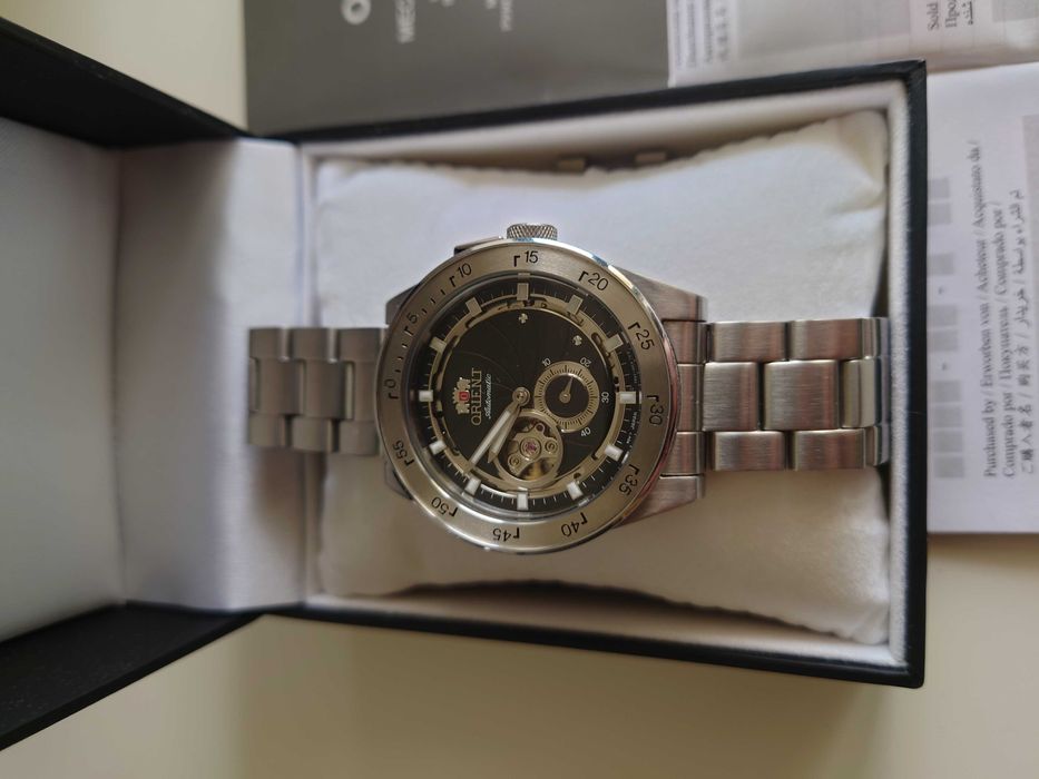 Relógio Orient Retro Future Camera RA-AR0201B10B