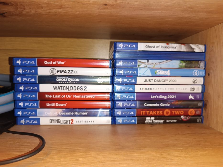 Ps4 slim 1tb + gry