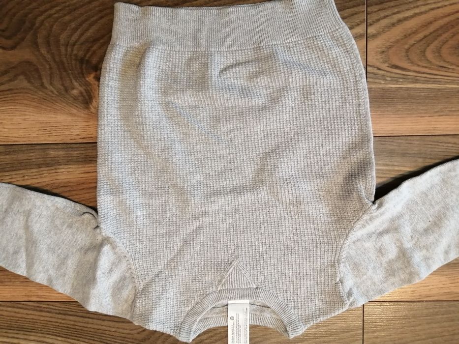 Zestaw, komplet, spodnie jeansowe, sweter szary elegancki r. 98