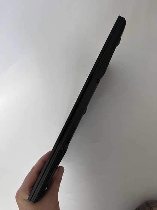 MSI gf65 thin 9sexr i5-9300H ssd 512gb Nvidia RTX 2060 6gb 15,6inch FHD 120hz
