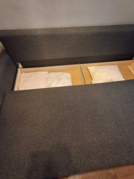 Trzyosobowa kanapa z funkcja spania