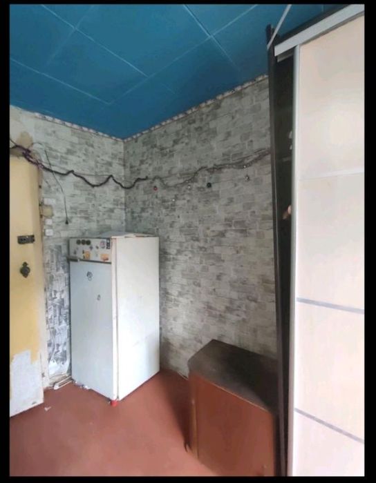 Срочно !Продам дешево комнату 4000$