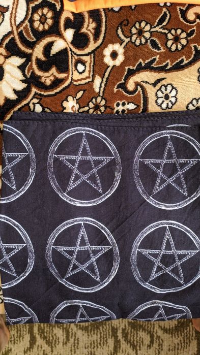 Бандана с пентаграмами