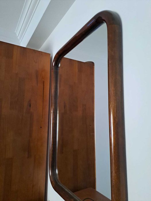 Sala completa em pinho mel (estantes, cristaleira, móvel TV, mesa)