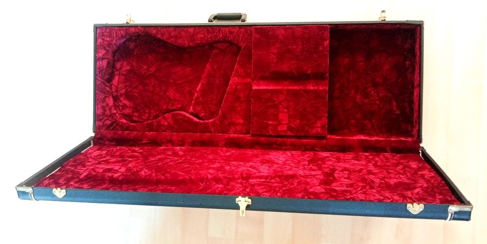 Futerał gitarowy Ibanez  UV1000C