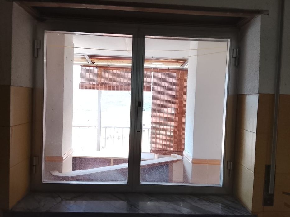 Janela de alumínio